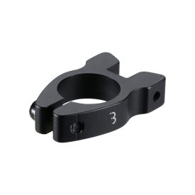   BBB Cycling kerékpáros nyeregcső bilincs BSP-99 CarrierClamp, alu és karbon nyeregcsövekhez, 28.6mm, imbuszos, csomagtartó rögzítószemmel
